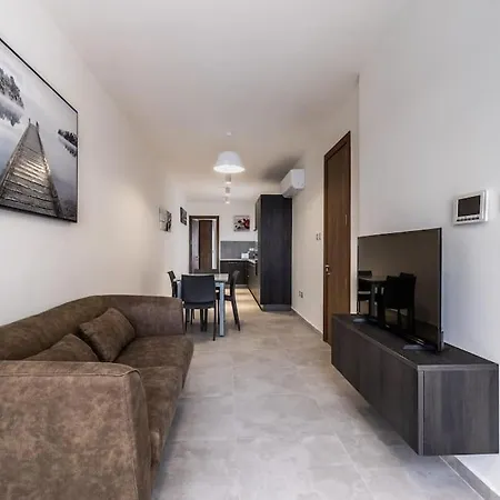New Penthouse Close To The Seafront By Sf Homes Apartman *