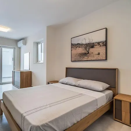 アパート New Penthouse Close To The Seafront By Sf Homes *